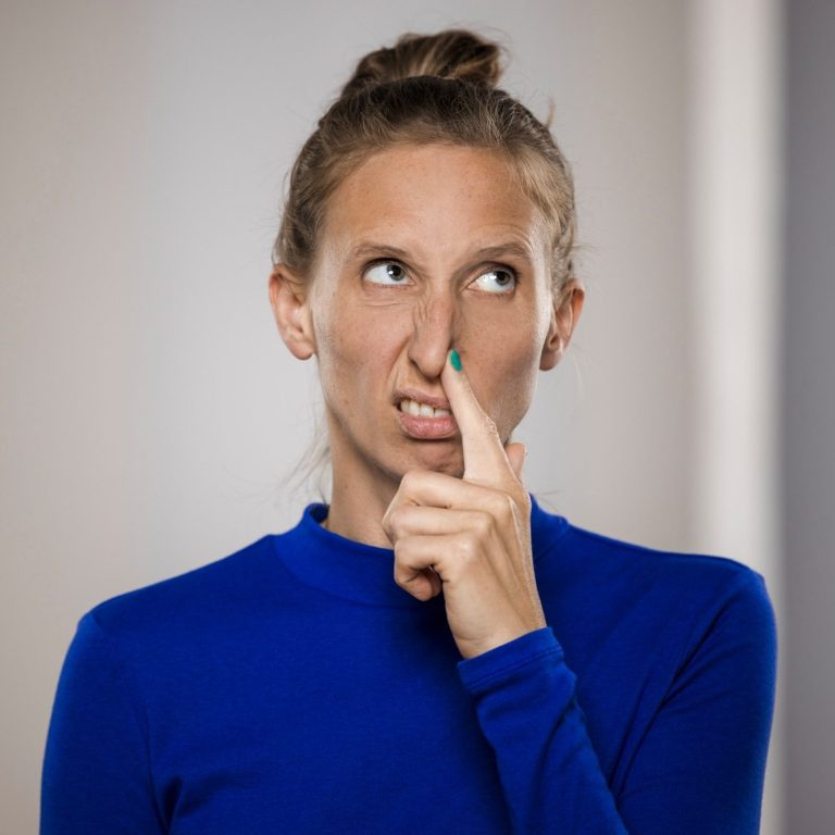 Wo ist sie denn, die Nasenresonanz? Ebba beim Linklater-Warm-up